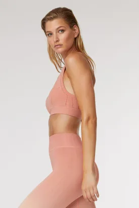 Arise Seamless Crop