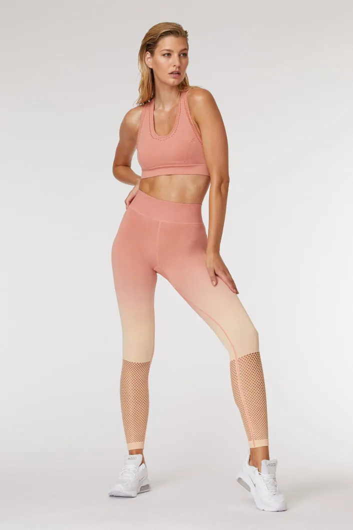 Arise Seamless Crop